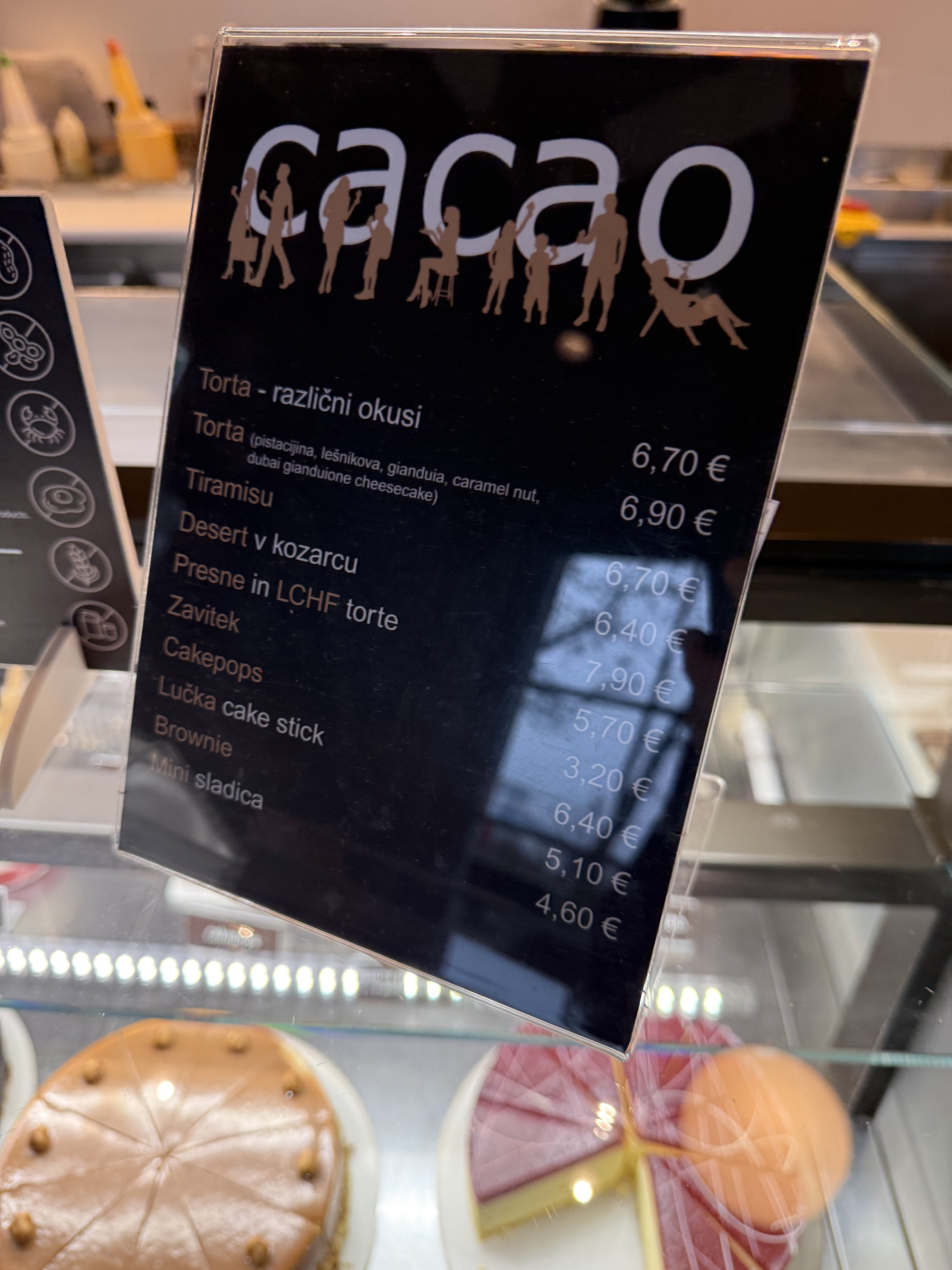 Cacao tiramisu dish photo 1